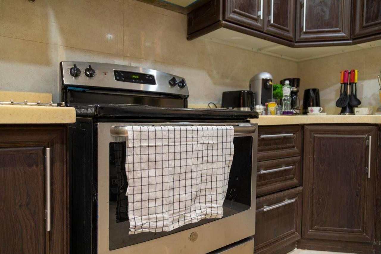 Apartment No.2-3 Relax & Enjoy Time W/manazil Alyasmin 3br/3ba *